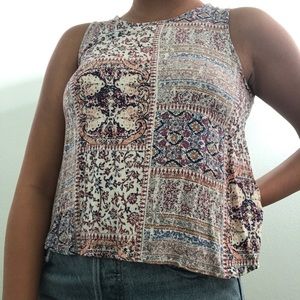 Detailed tank top with a small braided back